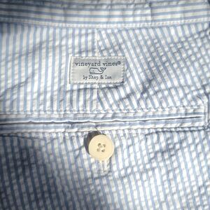 Vineyard Vines club shorts EUC